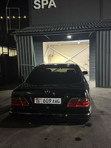 Mercedes-Benz E-Class: 2000 г., 3.2 л, Автомат, Бензин, Седан