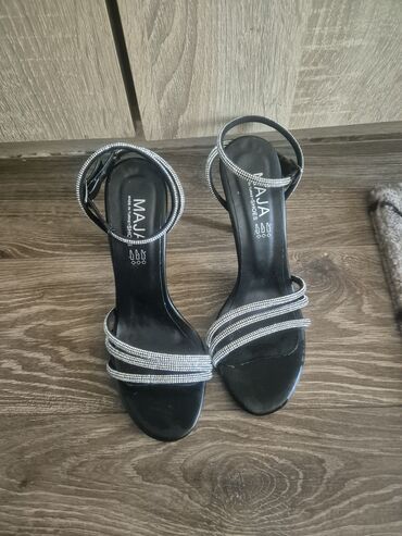 new yorker sandale: Sandals, 37