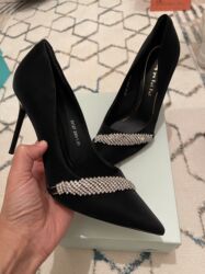 Tuflilər: Tuflilər, Ölçü: 38.5, rəng - Ağ, Yeni — 2