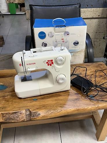Məişət texnikası: Singer 8280 tikiş maşını - Model: Singer 8280 - Elektriklə işləyən — 1