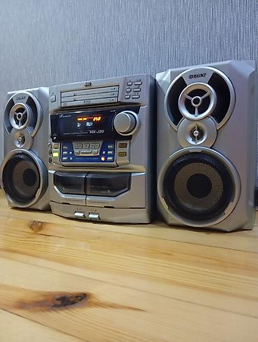 ses oturucu: JVC MX-J30 kompakt musiqi sistemi və 2ədəd Sony akustik sistem əla — 4