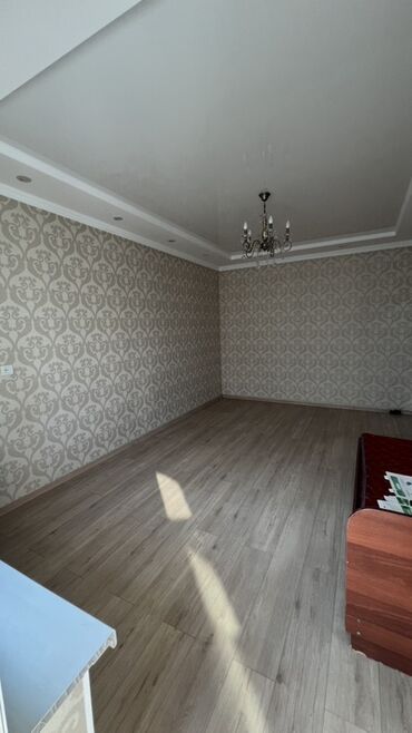 квартира с подсления: 1 бөлмө, 35 кв. м, 105-серия, 9 кабат, Евроремонт