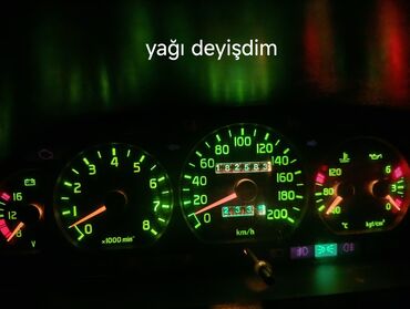 QAZ: QAZ 3110: 2.4 l | 2003 il 182000 km Sedan — 5