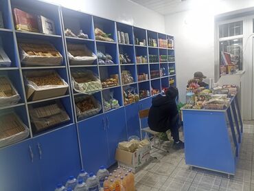 дом в ош: Сдаю Магазин, Отдельностоящий магазин, 35 м² Действующий, С оборудованием, С ремонтом, 1 линия