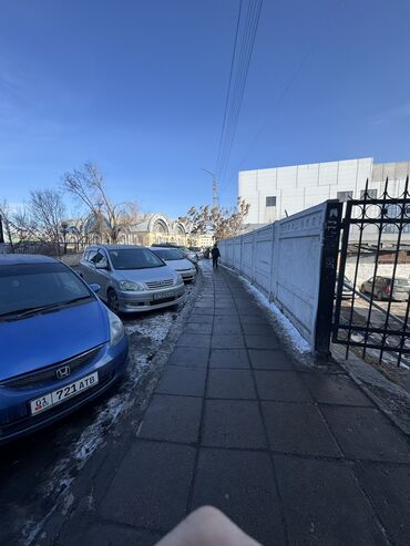 Медицинские центры: Продаю Стоматологический центр, 523 м², 8+, Без оборудования,1 линия — 2