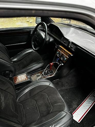 e500 124: Mercedes-Benz W124: 1993 г., Механика, Бензин, Седан — 4