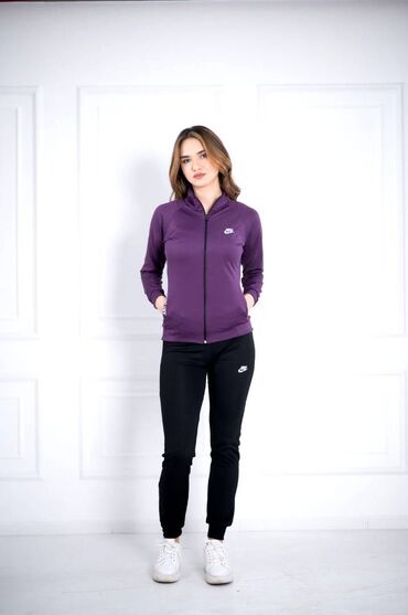 Gornji i donji deo: Nike just do it ženska trenerka Novo Mokra likra veličine s m l xl — 1