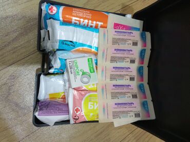 İlk yardım dəstləri: Toyota avtomobil üçün təhlükəsizlik/ilk yardım dəsti - Brend loqolu — 28