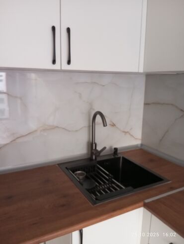 Yeni tikili: Studiya, Yeni tikili, m. İnşaatçılar, 48 kv. m — 8