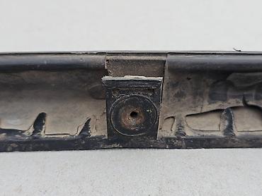 Другие детали кузова: W123. Задняя ЛЕВАЯ накладка / планка под фонарь Mercedes-Benz W123 — 8