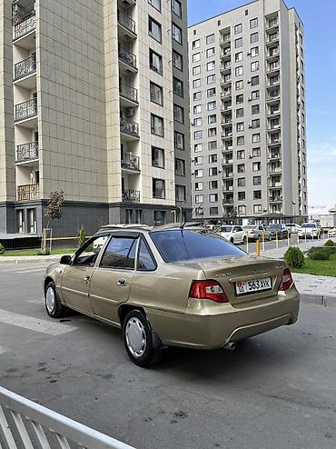 Daewoo Nexia: 2010 г., 1.6 л, Механика, Бензин, Седан