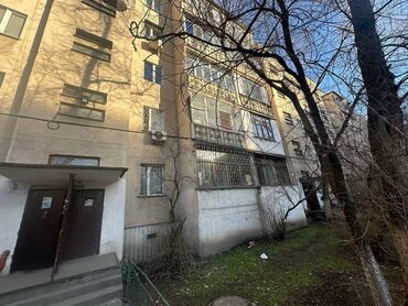 Продажа квартир: 3 комнаты, 63 м², 105 серия, 2 этаж, Старый ремонт