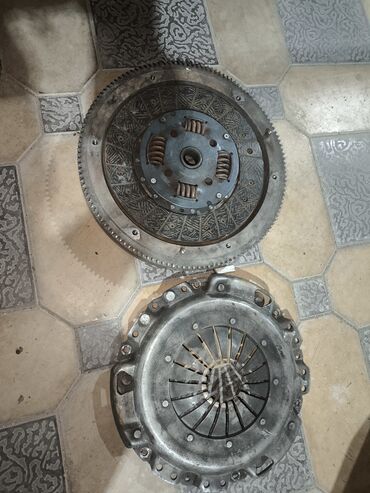 Панели, обшивки: - МКПП (механическая коробка передач) в сборе с кулисой/приводом — 8