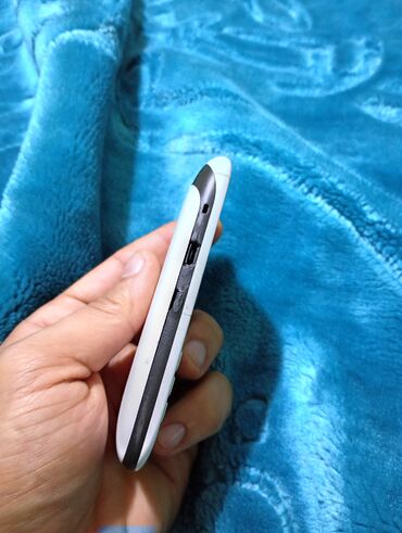 Samsung: Samsung Galaxy A22 — 3