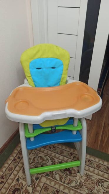 купить детский столик со стульчиком: Детский стульчик 2500сом пишите на ват сап