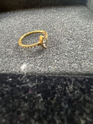 Sırğalar: Piisinq sırqa. 60 Azn almışam. 2 həftə istifadə etmişəm. İşimlə — 8