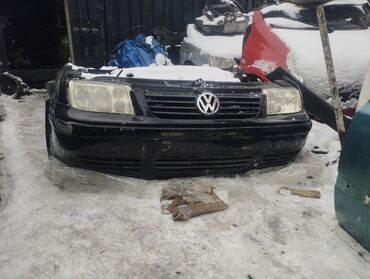 ноускат: Передний Бампер Volkswagen 2001 г., Б/у, цвет - Черный, Оригинал