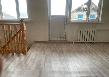 Продажа комнат: Продается просторный двух этажный дом. Район Дордой Тендик 5.5 сотых — 9