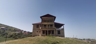 Həyət evləri və villaların satışı: 11 otaq, 1 kv. m, Orta təmir — 5