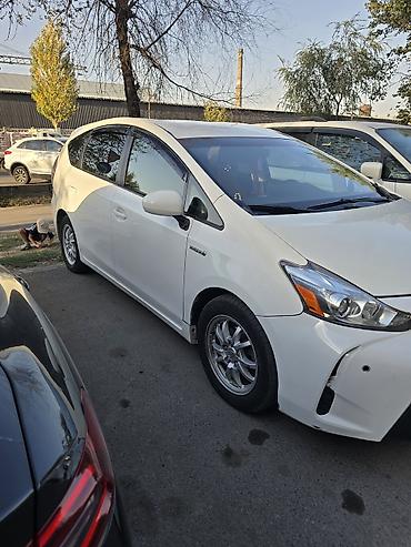 газ болон для авто: Toyota Prius V: 2016 г., Автомат, Гибрид, Универсал — 3
