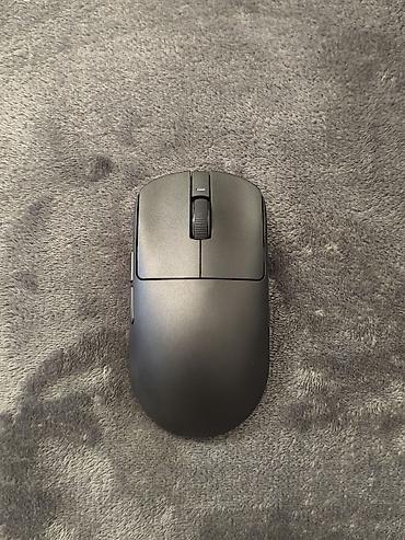VXE R1 S simsiz kompüter siçanı - Minimalist, mat qara dizayn - Sağ