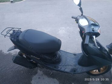 резина 19: Скутер Honda, 50 куб. см, Бензин, Колдонулган