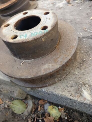 Другие детали салона: C4 — 17