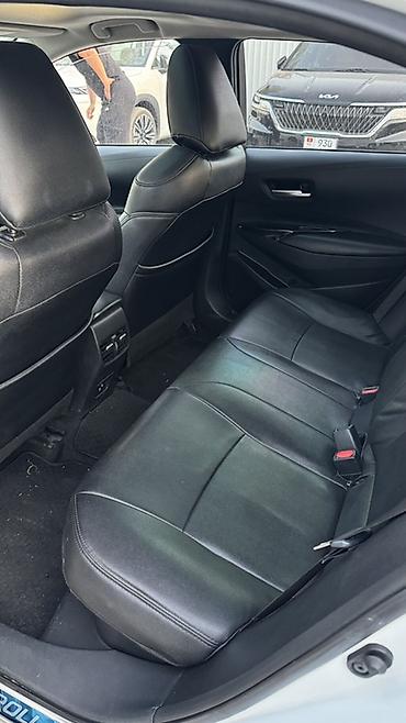 дверь тайота: Toyota Corolla: 2020 г., 1.8 л, Автомат, Гибрид, Седан — 4