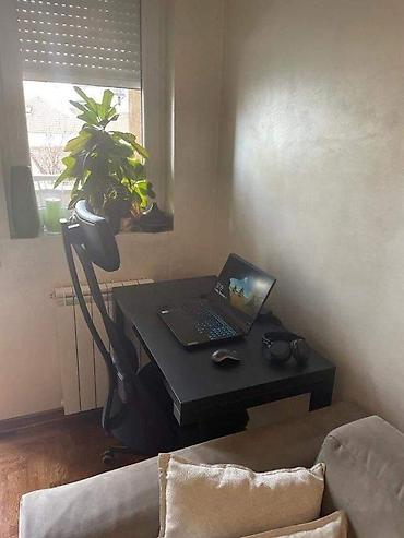 plasticna hoklica: RADNI STOLOVI IZRADA PO MERI DEZEN PO ŽELJI S77 MODEL | Izrada — 4