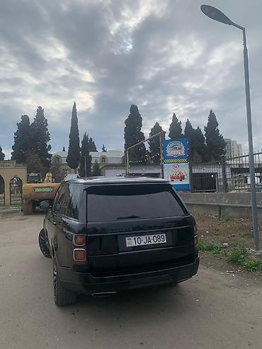 Land Rover: Range Rover SUV - Kuzov: Qara rəng, tam ölçülü lüks SUV - Sürətlər — 8