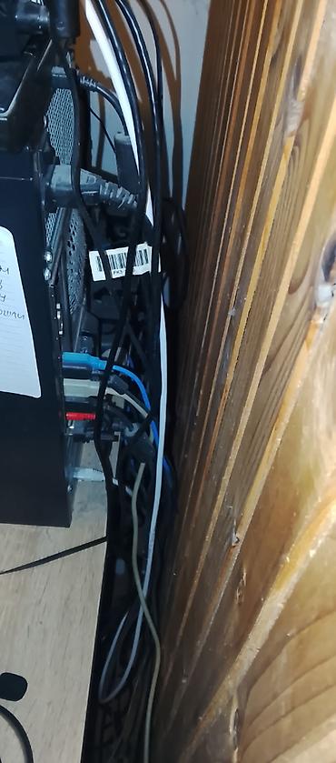kuhinjski bojleri cena: Prodajem desktop kompjuter-kućište, SSD 128GB, monitor, web kamera — 5