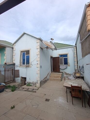 bulbulede heyet evleri 2024: 2 otaqlı, 55 kv. m, Orta təmir