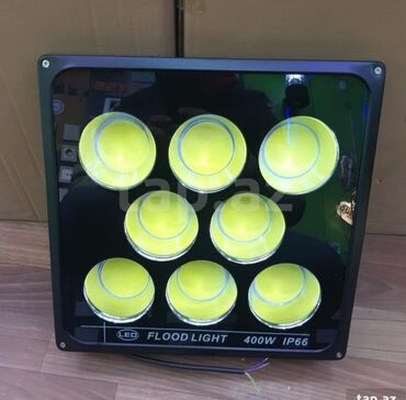 Projektorlar: LED Flood Light proyektorları - Güc variantları: 400W, 500W, 600W — 1