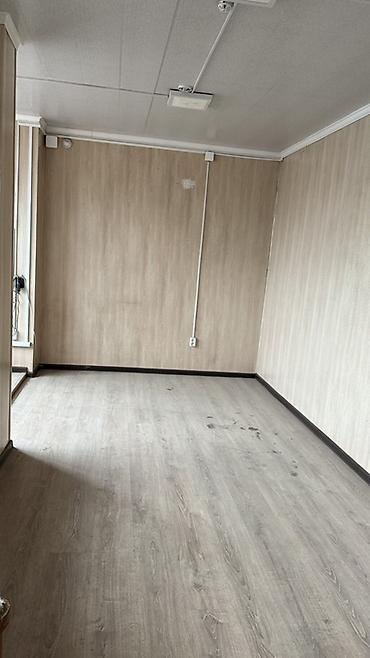 Кыймылсыз мүлк: Сдаётся в аренду нежилое помещение в двух уровнях. Описание: - — 3