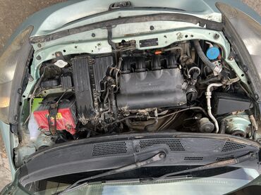 Honda: Honda Fit: 2002 г., 1.3 л, Вариатор, Хэтчбэк — 9