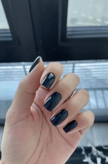 Маникюр, педикюр: Маникюр 800с педикюр 1200с наращивание 1400с маникюр без покрытия 400с — 8