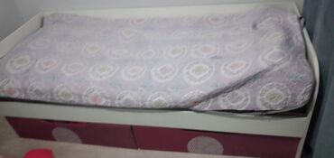 детские кроватки для девочек: Односпальная кровать, Для девочки, Б/у