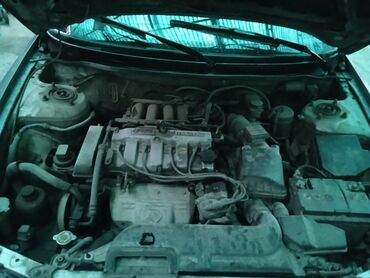 бороны мала: Mazda 626: 1994 г., 1.8 л, Механика, Бензин, Хетчбек