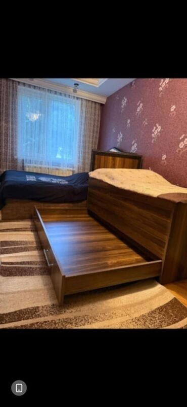Divan və masa dəstləri: İşlənmiş, Təknəfərlik çarpayı, Bazalı, Matras ilə, Siyirməli