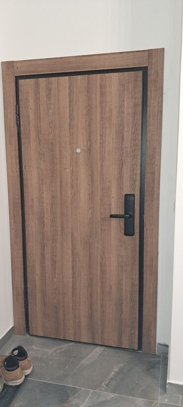 Kreveti: Ugradni TV panel sa dekorativnim lamelama + tapacirani francuski ležaj — 17