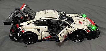 Искусство и коллекционирование: Конструктор-автомодель Porsche 911 RSR (серия Technic) - — 3