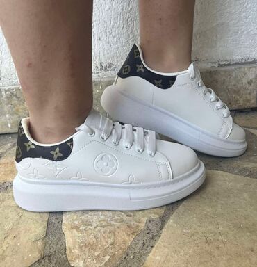 Women's Sneakers and athletic shoes: 41 — 1