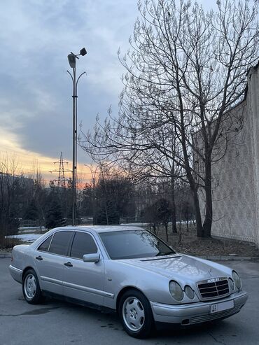 Mercedes-Benz: Mercedes-Benz E-Class: 1997 г., 2 л, Автомат, Бензин, Седан