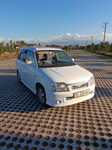 автомобил универсал: Daihatsu Pyzar: 1998 г., 1.6 л, Автомат, Бензин, Универсал