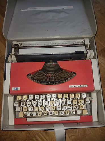 format bulave 7000: UNIS “Traveller de Luxe” mexaniki yazı maşını - Model: UNIS — 1
