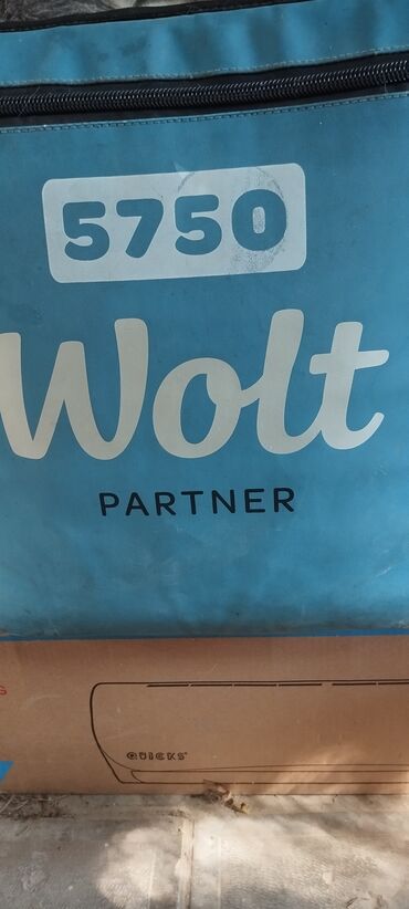 Wollt çantası satıram. Maraqlananlar 0556775871 nömrəsi ilə həm zəng