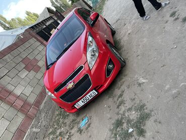 авто в рассрочку минивэн: Chevrolet Spark: 2017 г., 1.2 л, Автоматтык, Бензин, Хетчбек