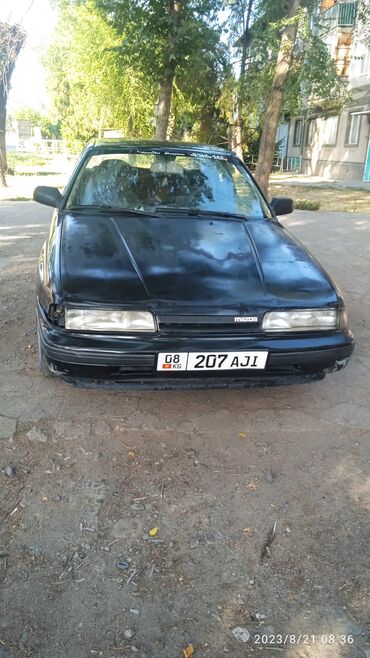 step машина: Mazda 626: 1990 г., 2.2 л, Механика, Бензин, Седан