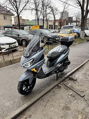 9500: Новые бензиновые скутера Макси нулевым пробегом и полным пакетом — 4
