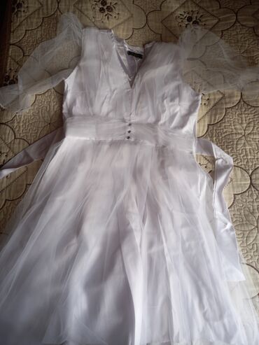gozel geyimler: Вечернее платье, L (EU 40)